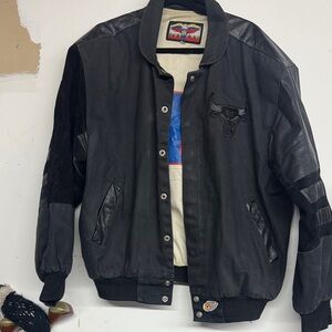 Men's Chicago Bulls Vintage Black Varsity Jacket